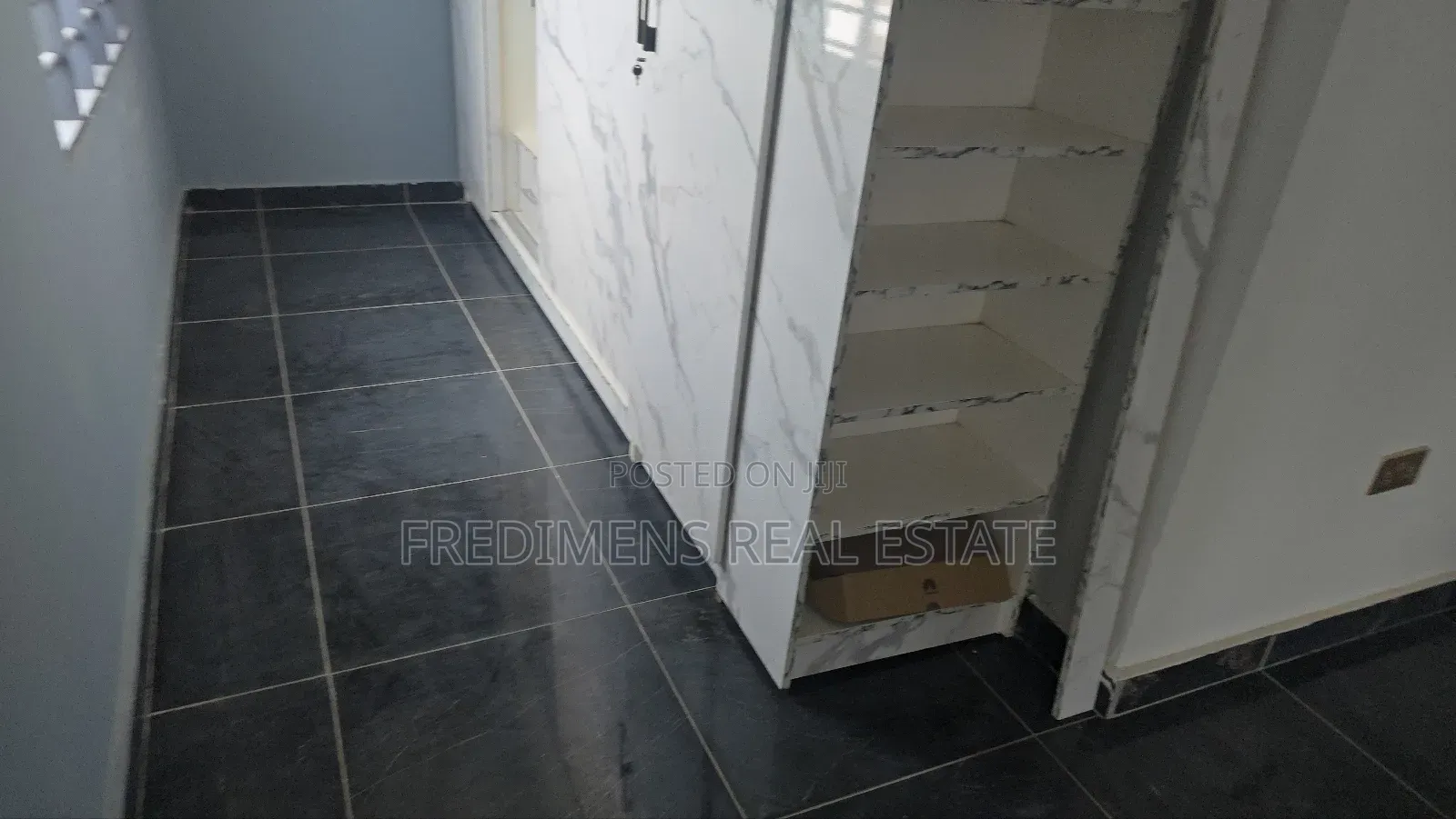 4bdrm House in Fredimens Real, Kumasi Metropolitan for sale