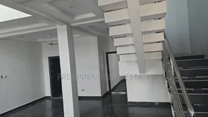 4bdrm House in Fredimens Real, Kumasi Metropolitan for sale