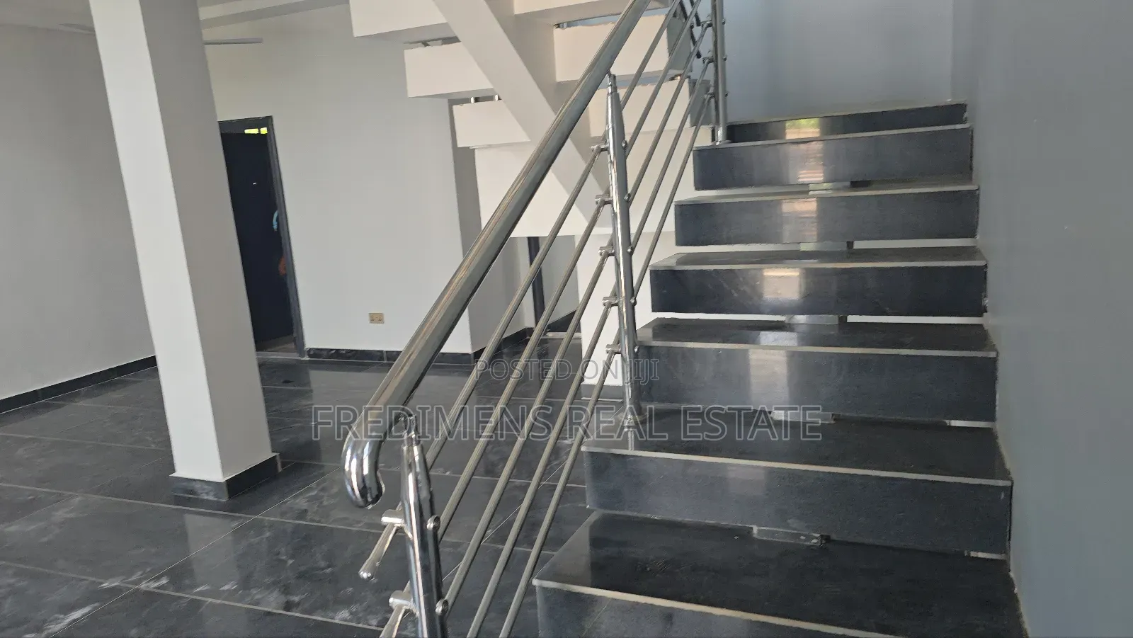 4bdrm House in Fredimens Real, Kumasi Metropolitan for sale