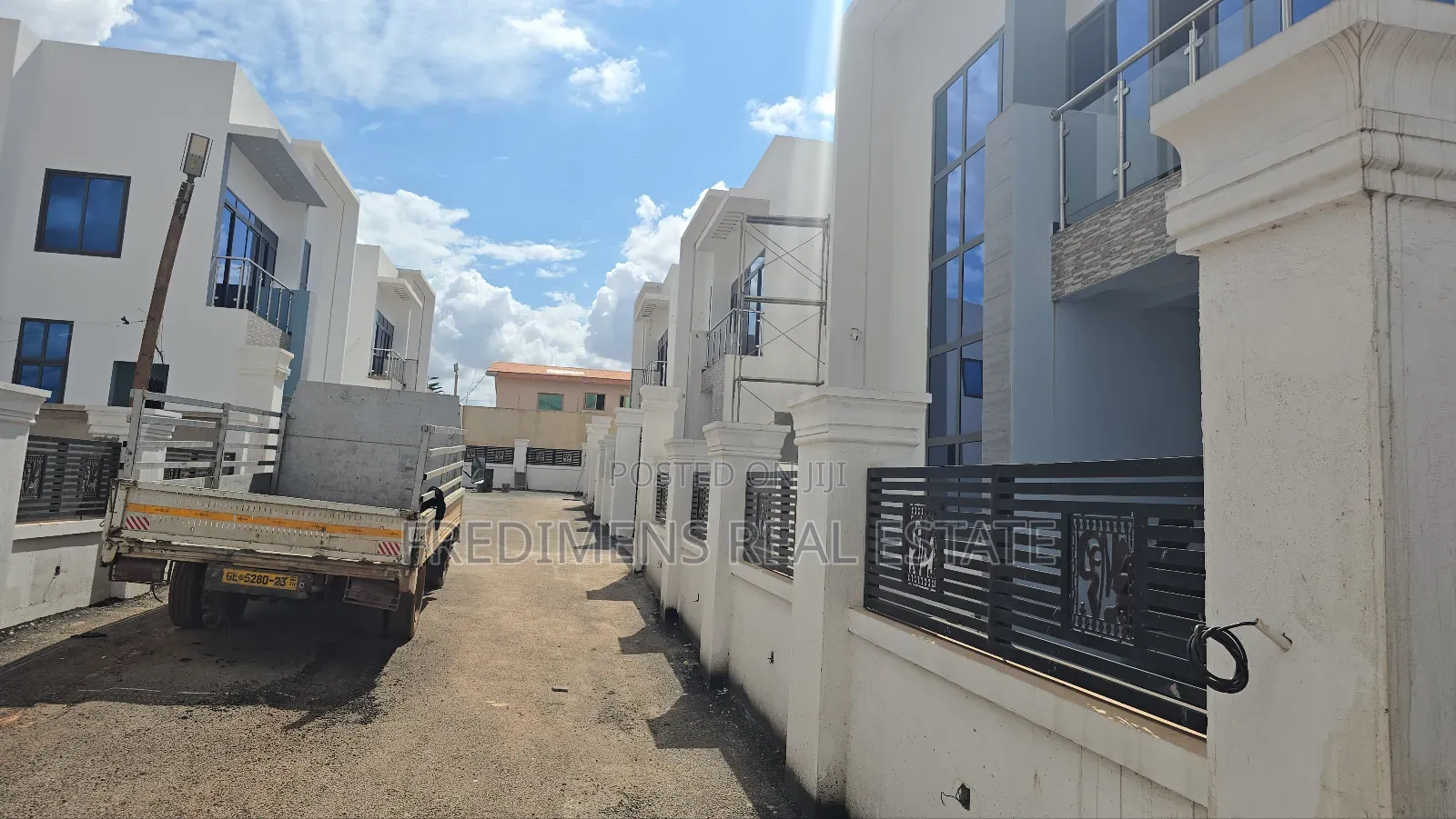 4bdrm House in Fredimens Real, Kumasi Metropolitan for sale
