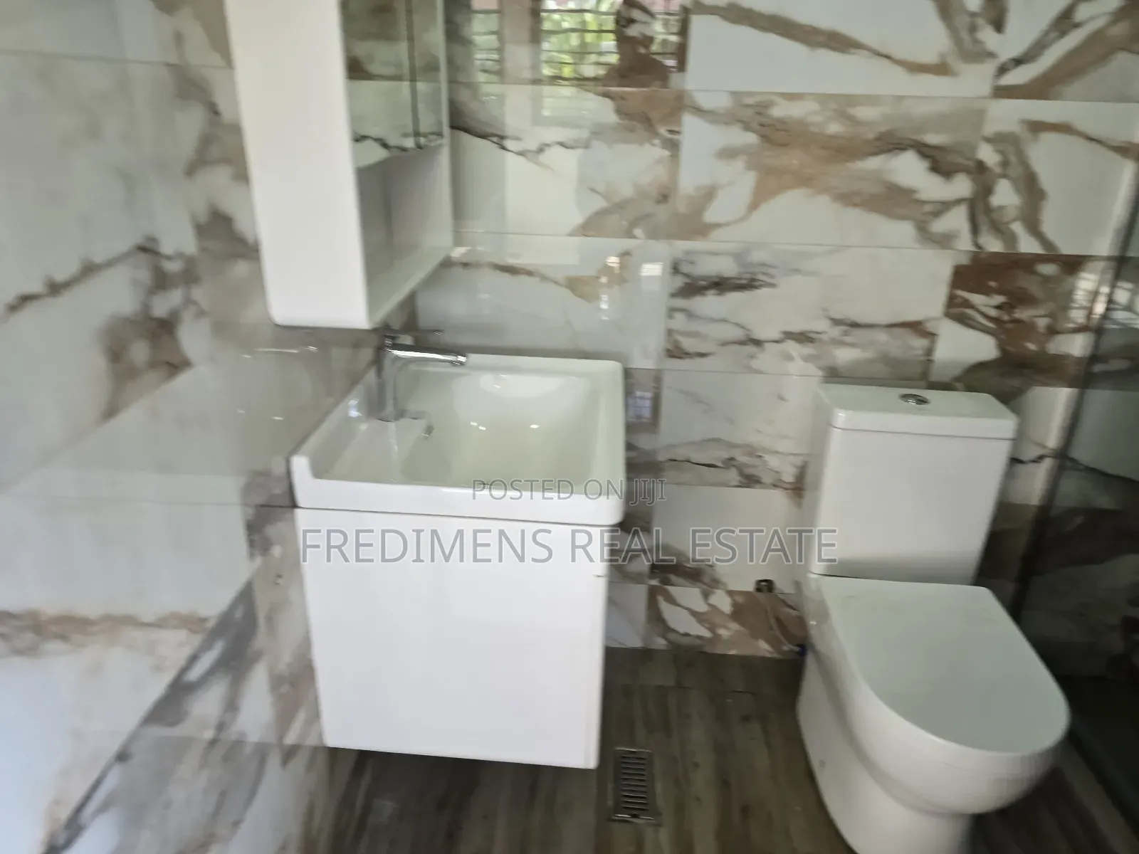 Furnished 4bdrm House in Fredimens Real, Kumasi Metropolitan for sale