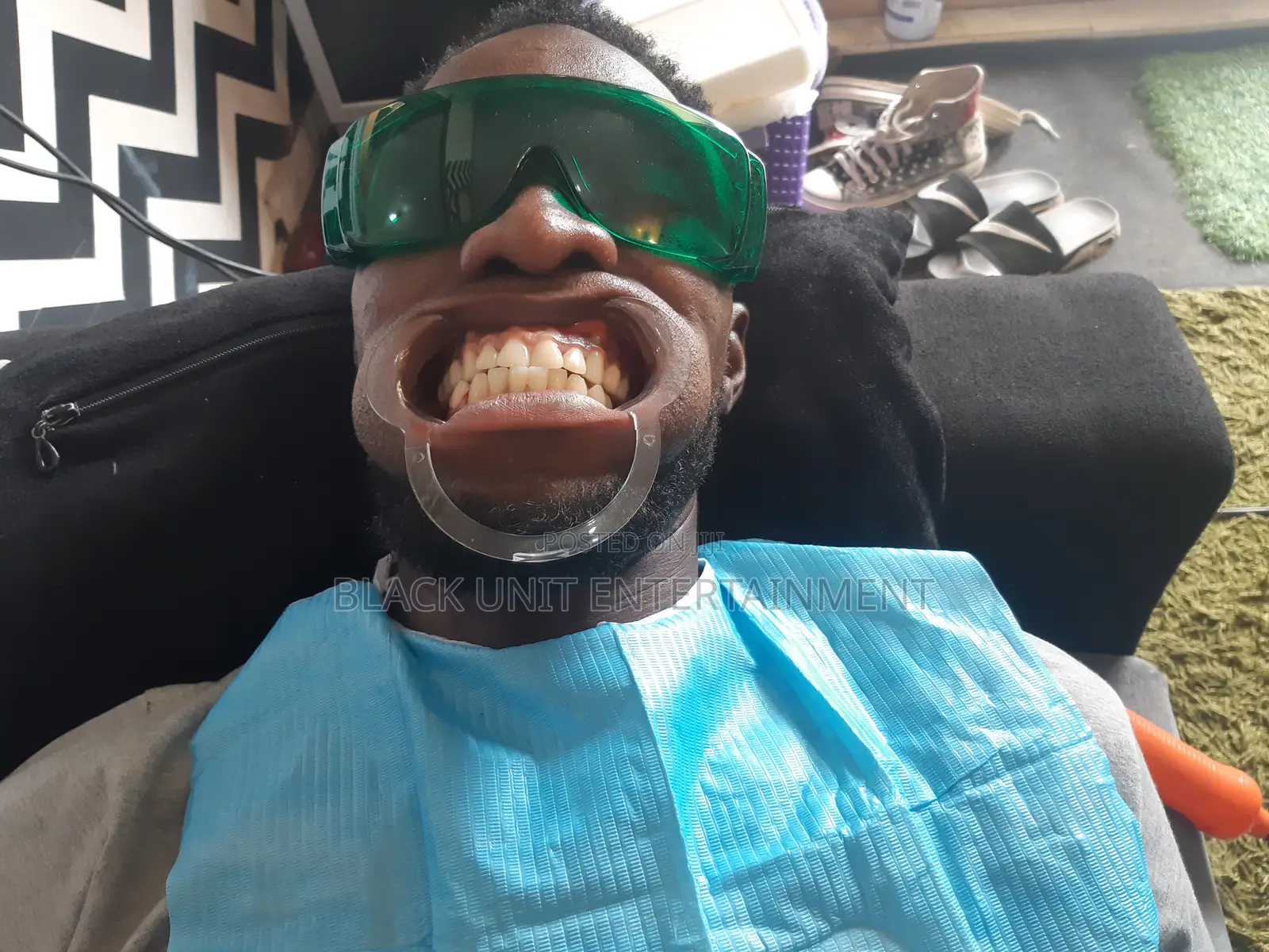 Teeth Whitening Studio