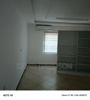 5bdrm House in 4 Bedroom Storey, Tema Metropolitan for rent