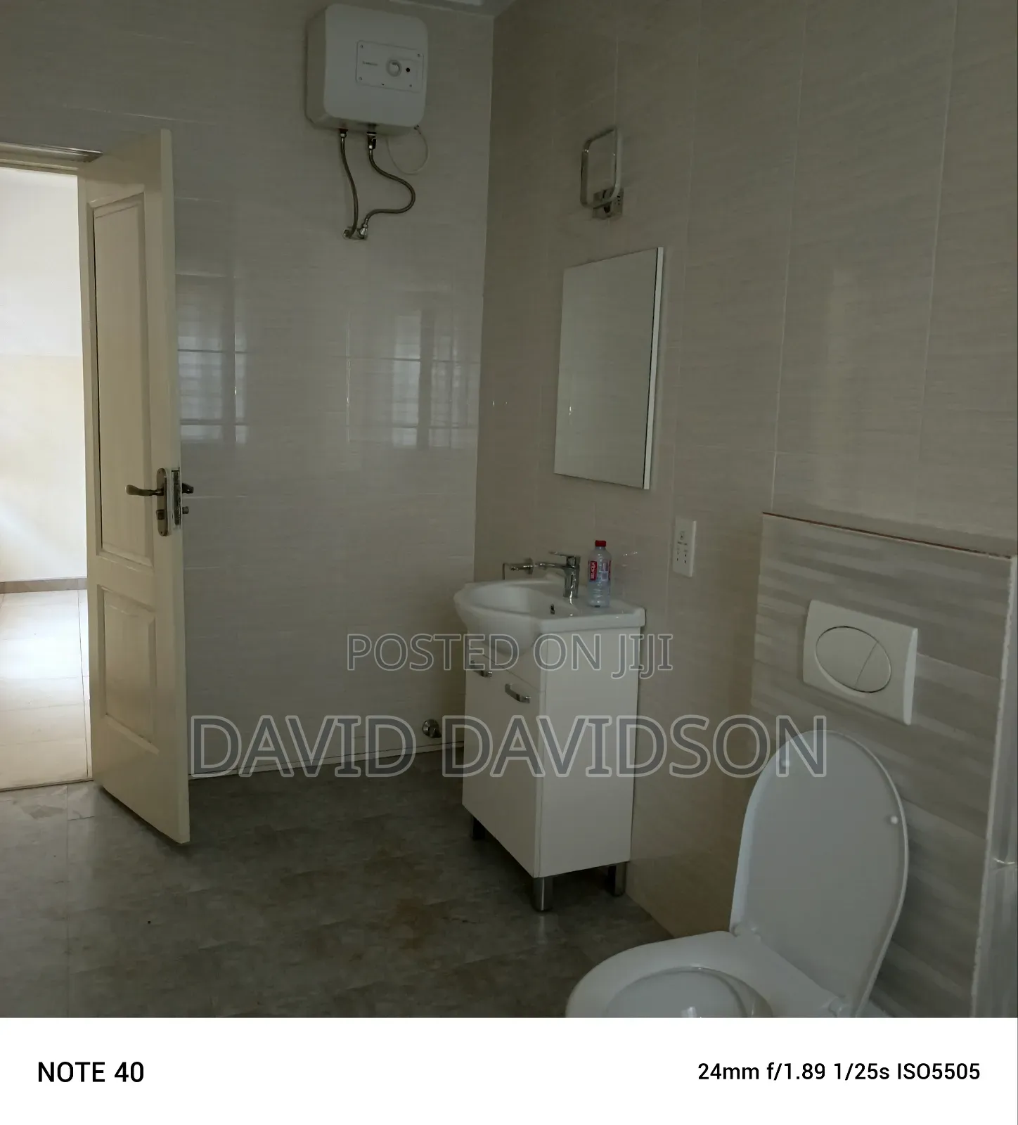5bdrm House in 4 Bedroom Storey, Tema Metropolitan for rent