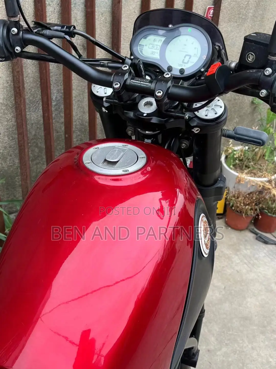 Benelli 2018 Red