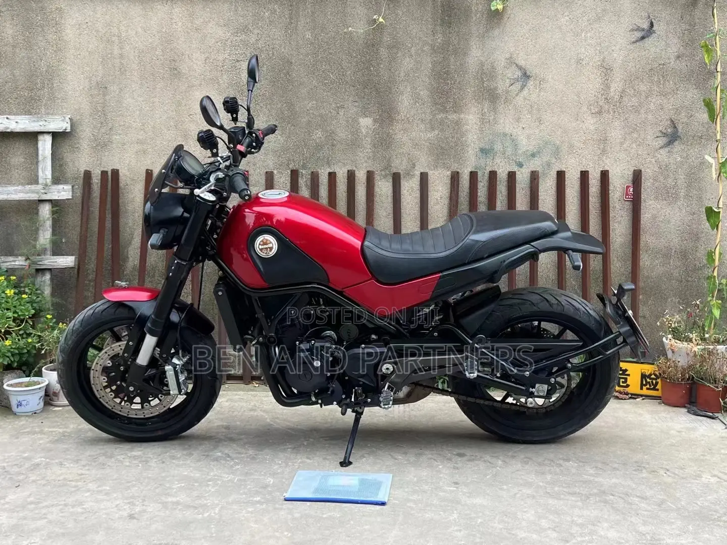 Benelli 2018 Red