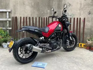 Benelli 2018 Red