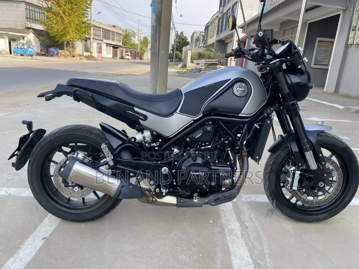 Benelli 2018 Silver