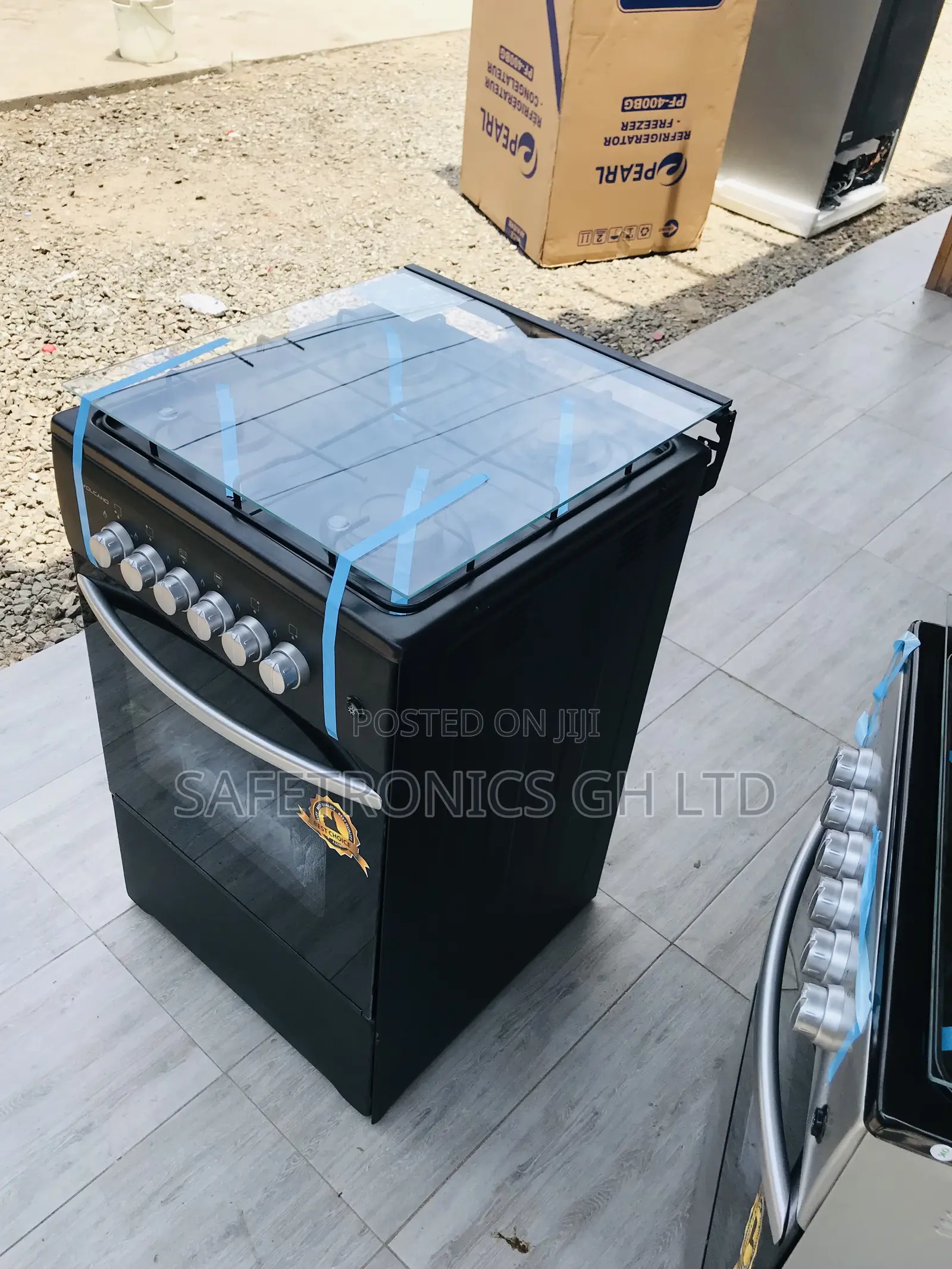 Essential (Black) 4 Gas Burner With Oven Volcano 50x50