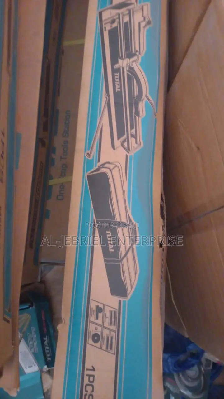 TOTAL 800mm Tile Cutter