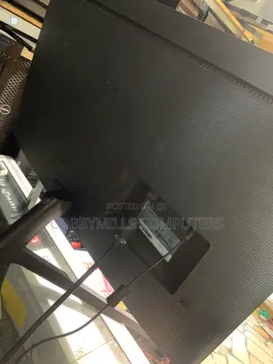Samsung 32 Inches Monitor
