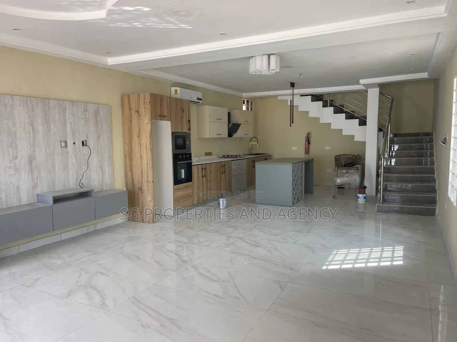 2bdrm Townhouse / Terrace in Lashibi, Spintex for rent