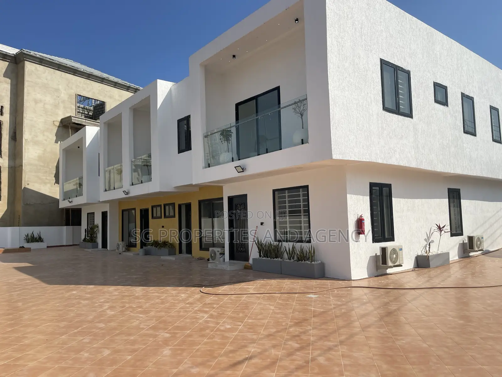 2bdrm Townhouse / Terrace in Lashibi, Spintex for rent