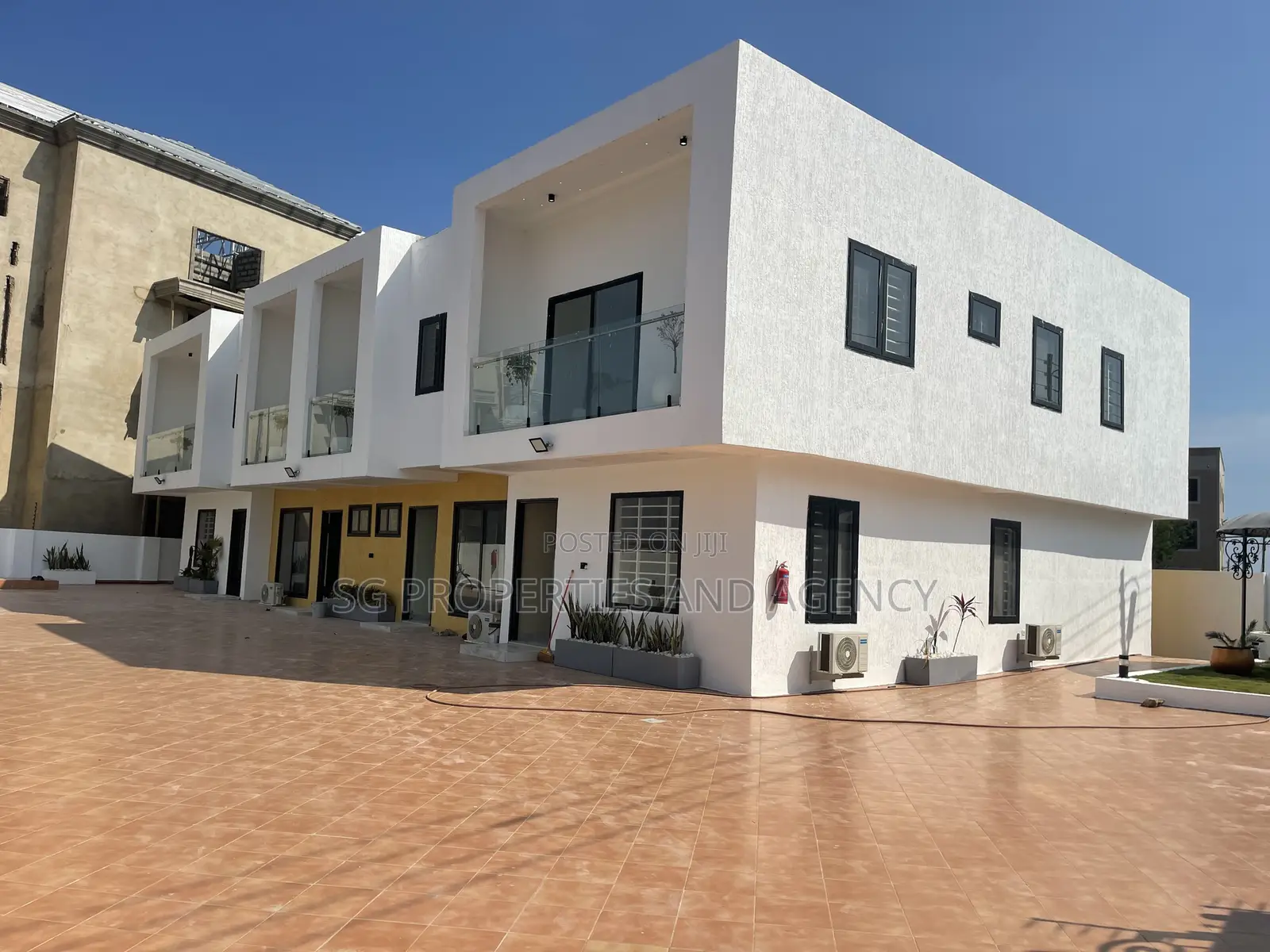 2bdrm Townhouse / Terrace in Lashibi, Spintex for rent