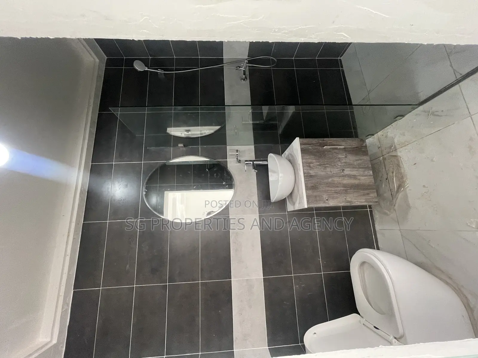 2bdrm Townhouse / Terrace in Lashibi, Spintex for rent