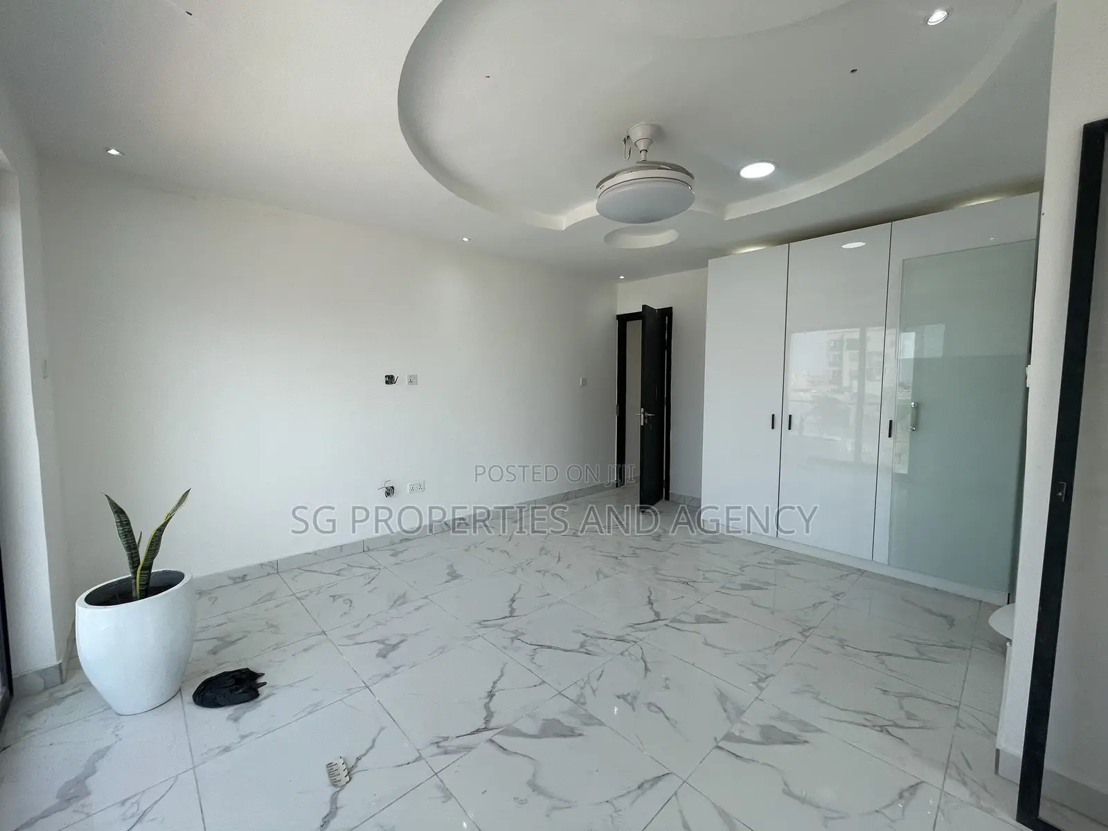 2bdrm Townhouse / Terrace in Lashibi, Spintex for rent