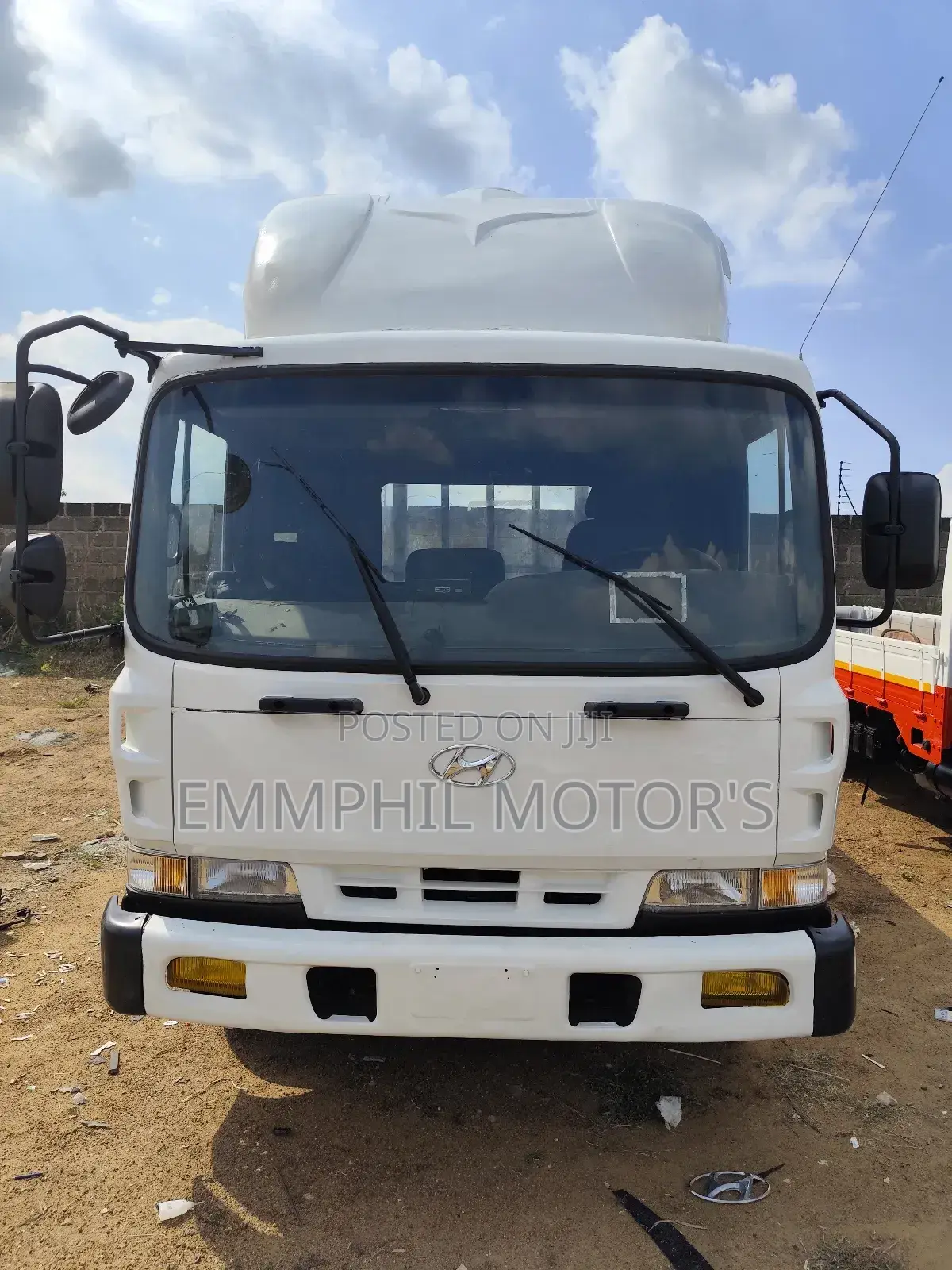 Hyundai Gold 5ton. Air Break System. New Arrivals.