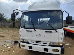 Hyundai Gold 5ton. Air Break System. New Arrivals.
