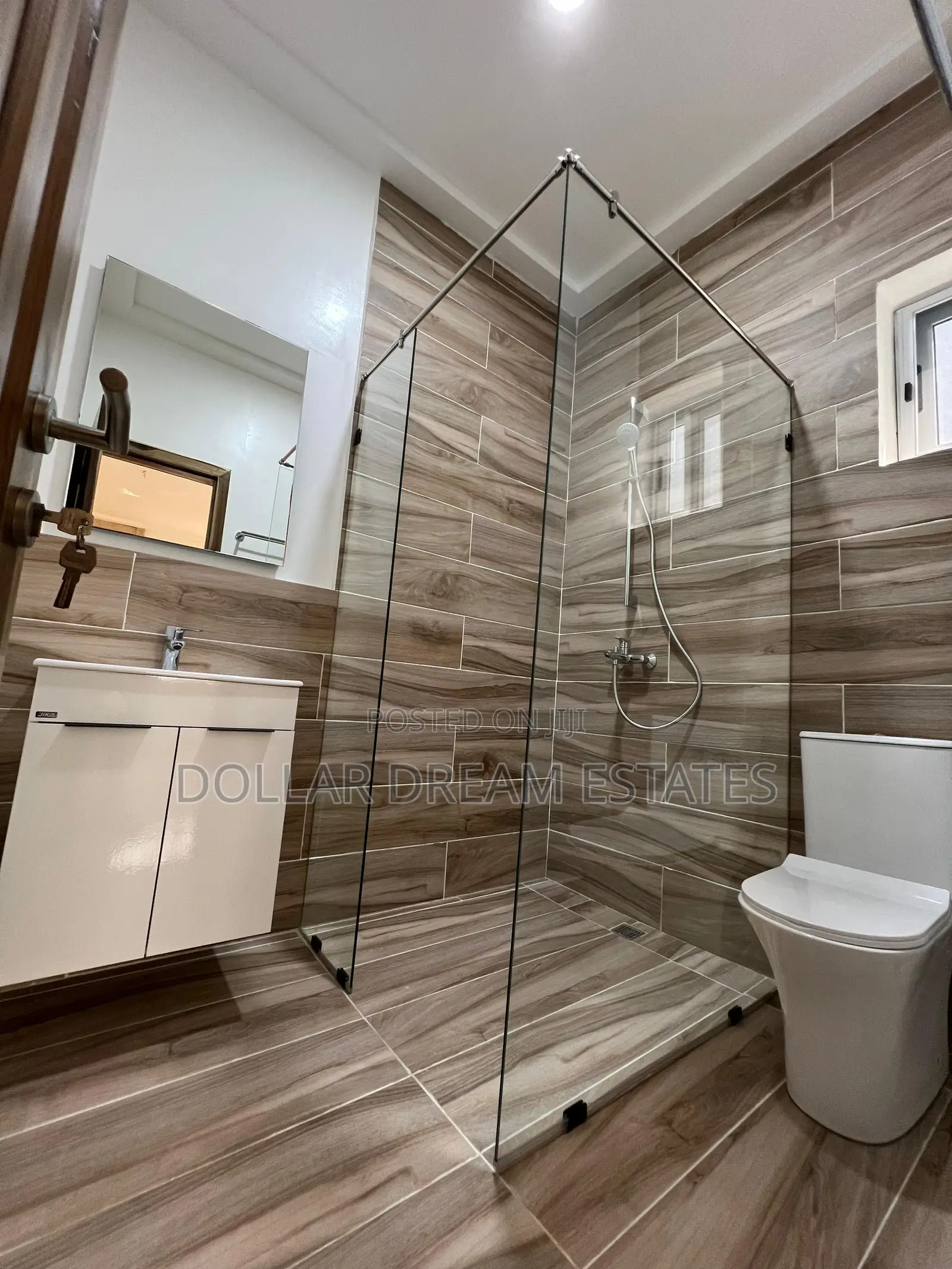 2bdrm House in Adenta for sale