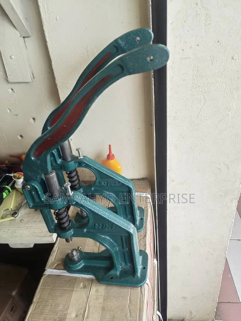 Holes Machine