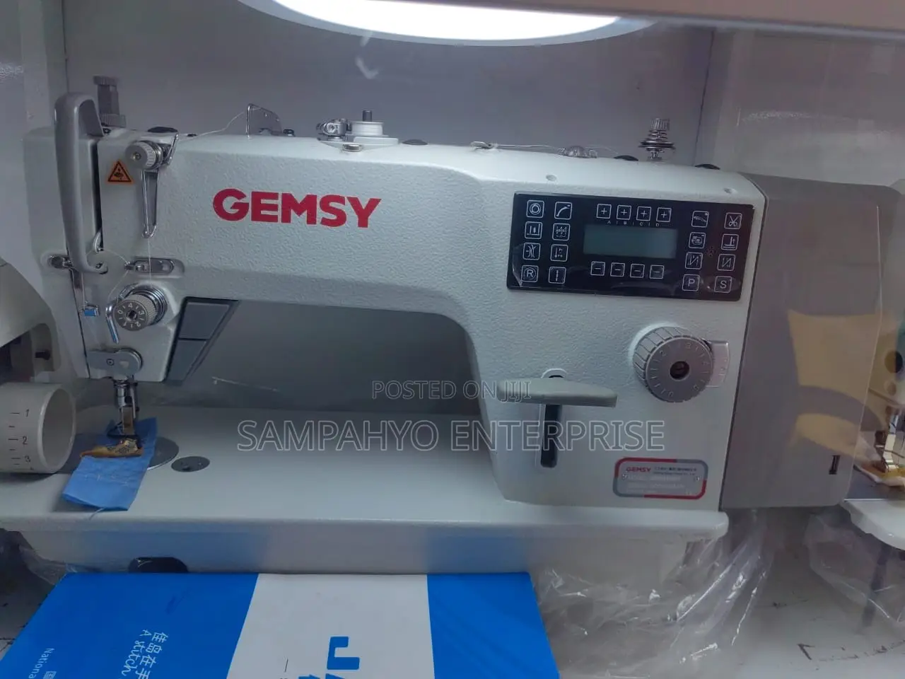 Gemsy Digital Industrial Straight Sewing Machine