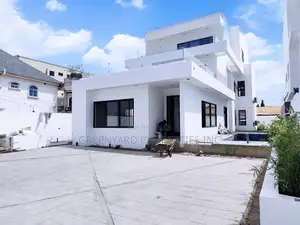 6bdrm Mansion in Adjiringanor, East Legon for sale