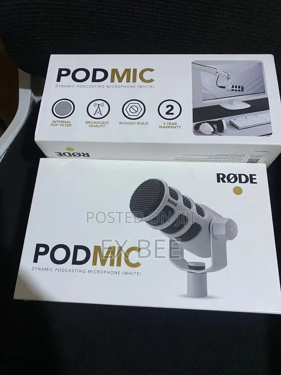 Rode Podmic White Podcasting Microphone