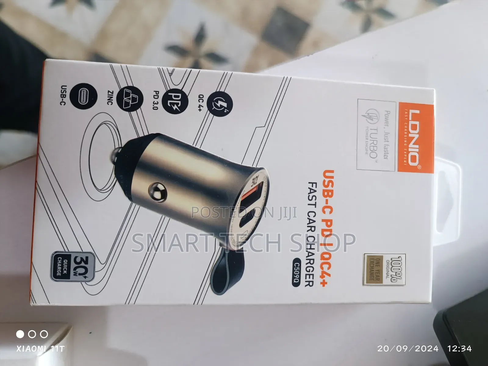 LDNIO 30W Extremely Quick Charge Dual Port Car Charger