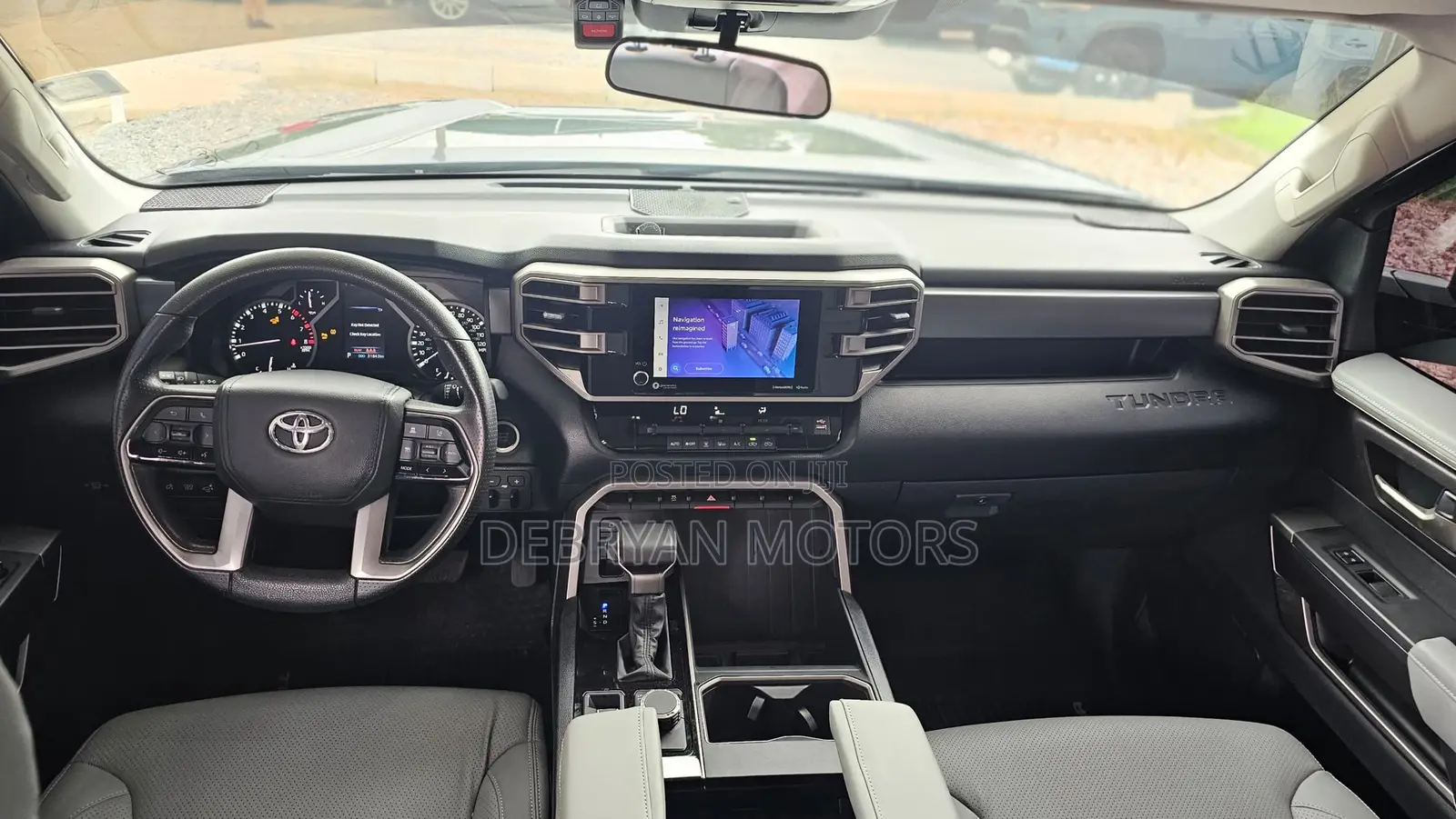 Toyota Tundra 2023 Gray
