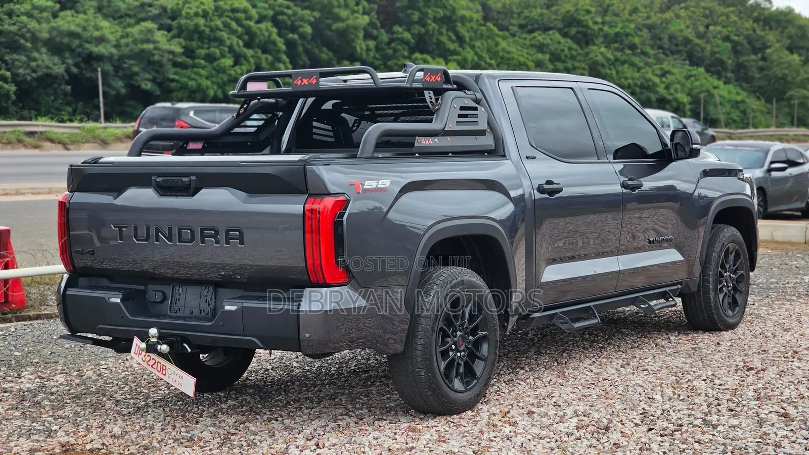 Toyota Tundra 2023 Gray