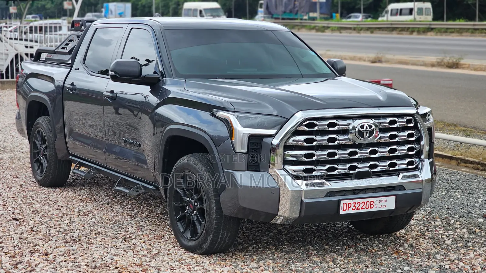 Toyota Tundra 2023 Gray