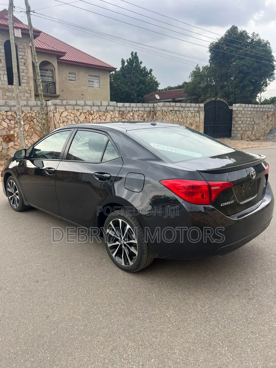 Toyota Corolla SE (1.8L 4cyl 6M) 2018 Black