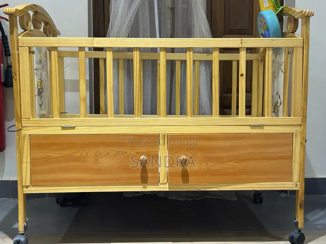 Baby Cot With Storage, Mattress, Net and Crib Mobile in Kumasi