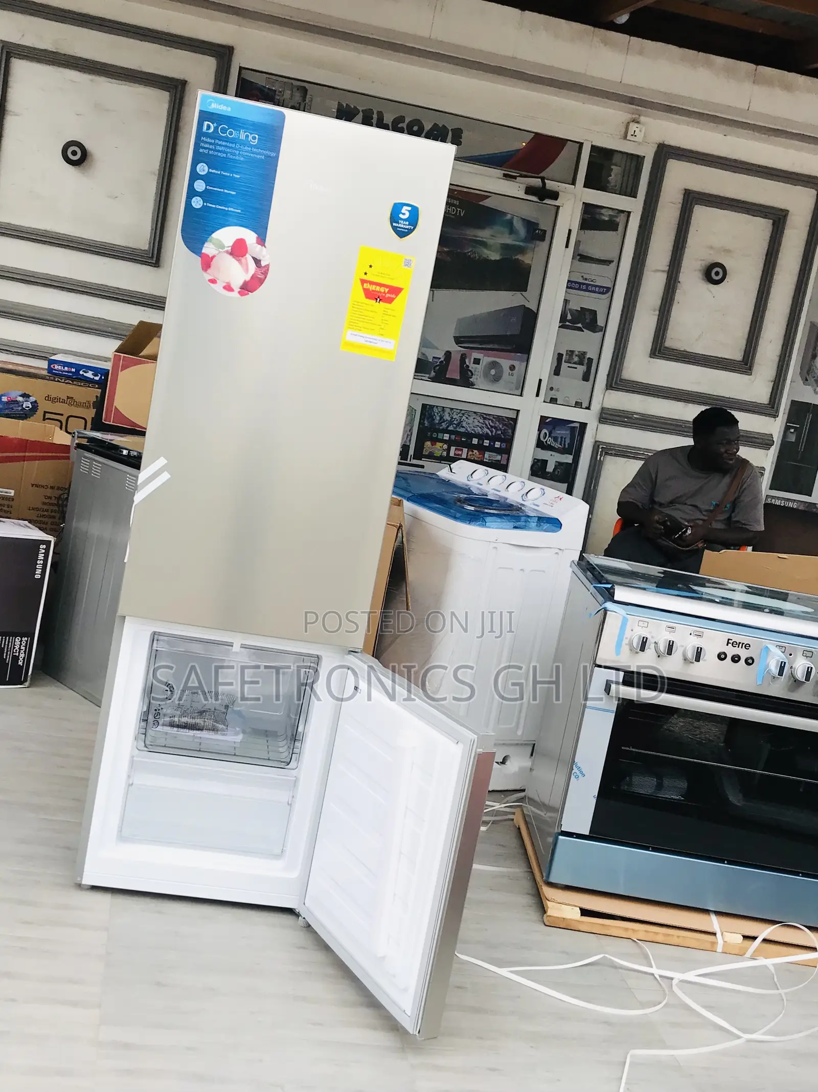 Durable 262L Midea Bottomfreezer MDBR369FGN02 Gray Fridge