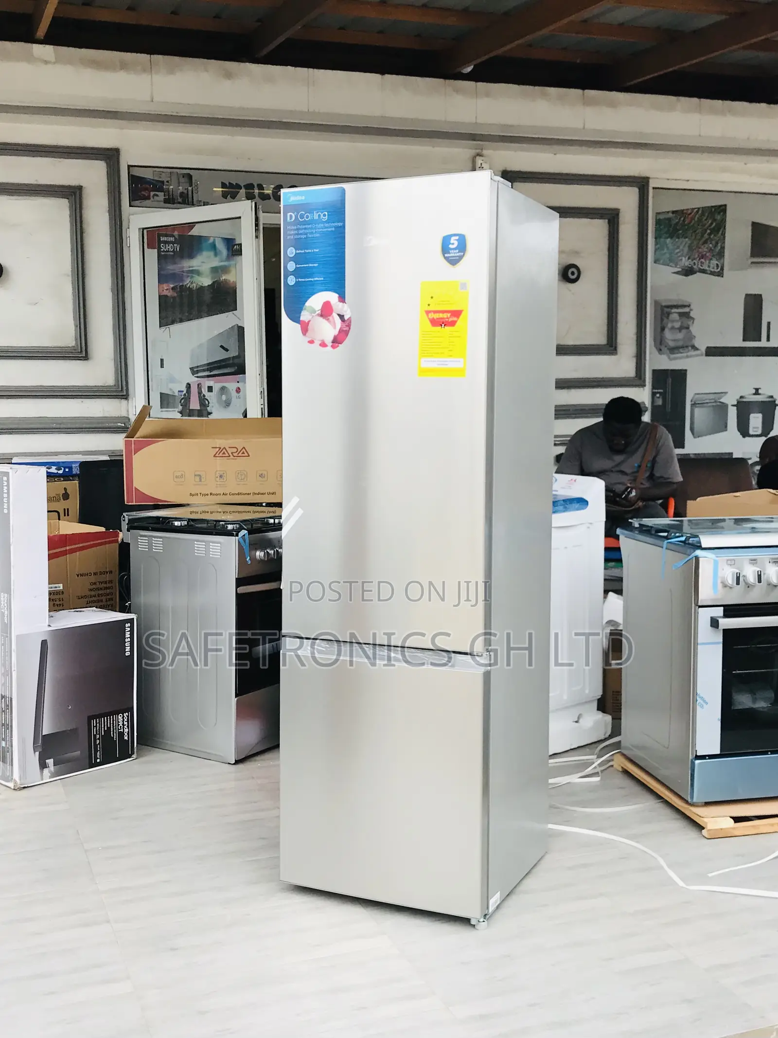 Great Offer Midea 262 Liters Bottomfreezer Fridge