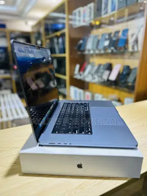 Laptop Apple MacBook Pro 2021 M1 16GB Apple M1 Pro SSD 1T