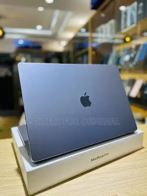 Laptop Apple MacBook Pro 2021 M1 16GB Apple M1 Pro SSD 1T