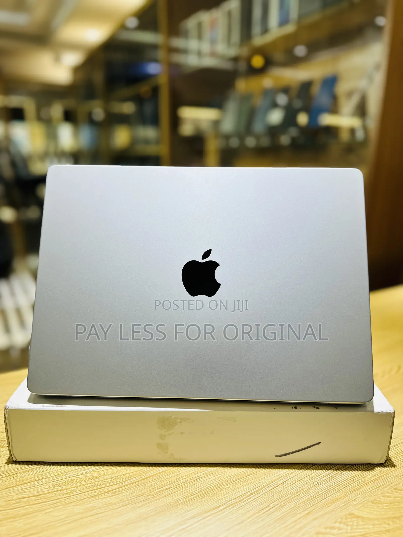 Laptop Apple MacBook Pro 2021 M1 16GB Apple M1 Pro SSD 512GB