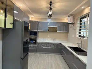4bdrm House in Ahinsan Estate., Kumasi Metropolitan for sale