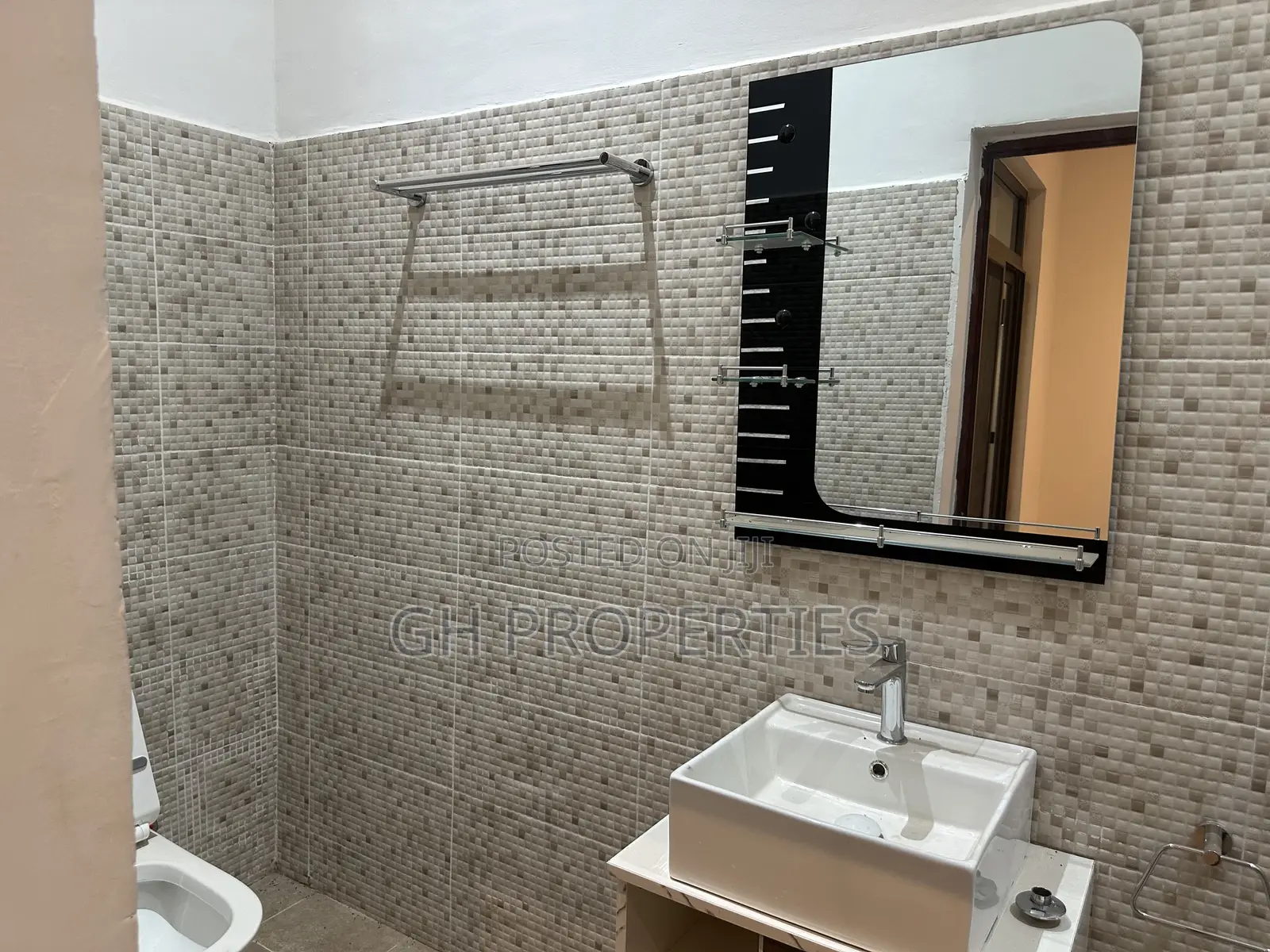 3bdrm Duplex in Atonsu,Serwia, Kumasi Metropolitan for sale