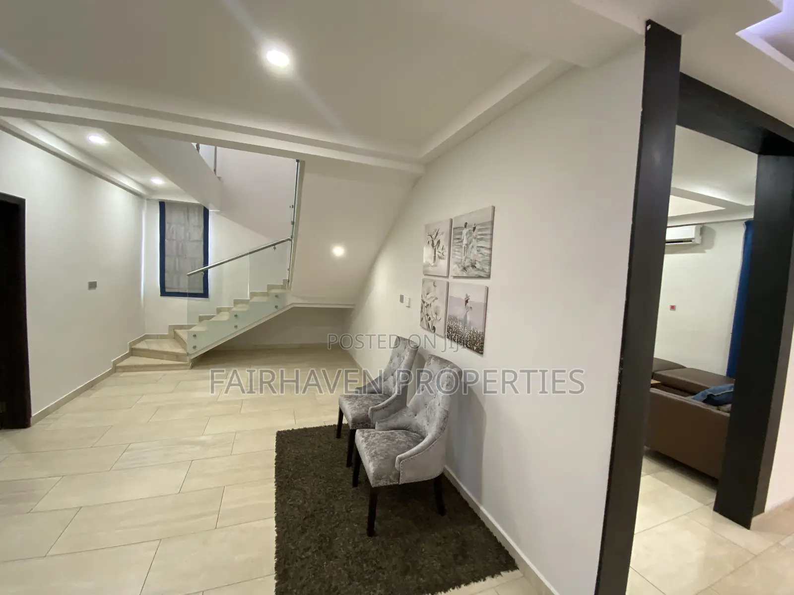 Furnished 4bdrm Townhouse / Terrace for rent
