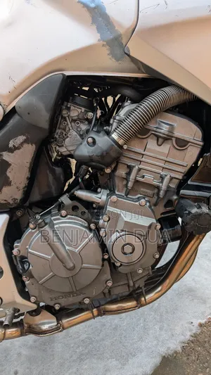Honda CB 2013 Silver