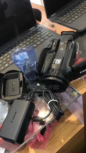 Canon Vixia Hf G70