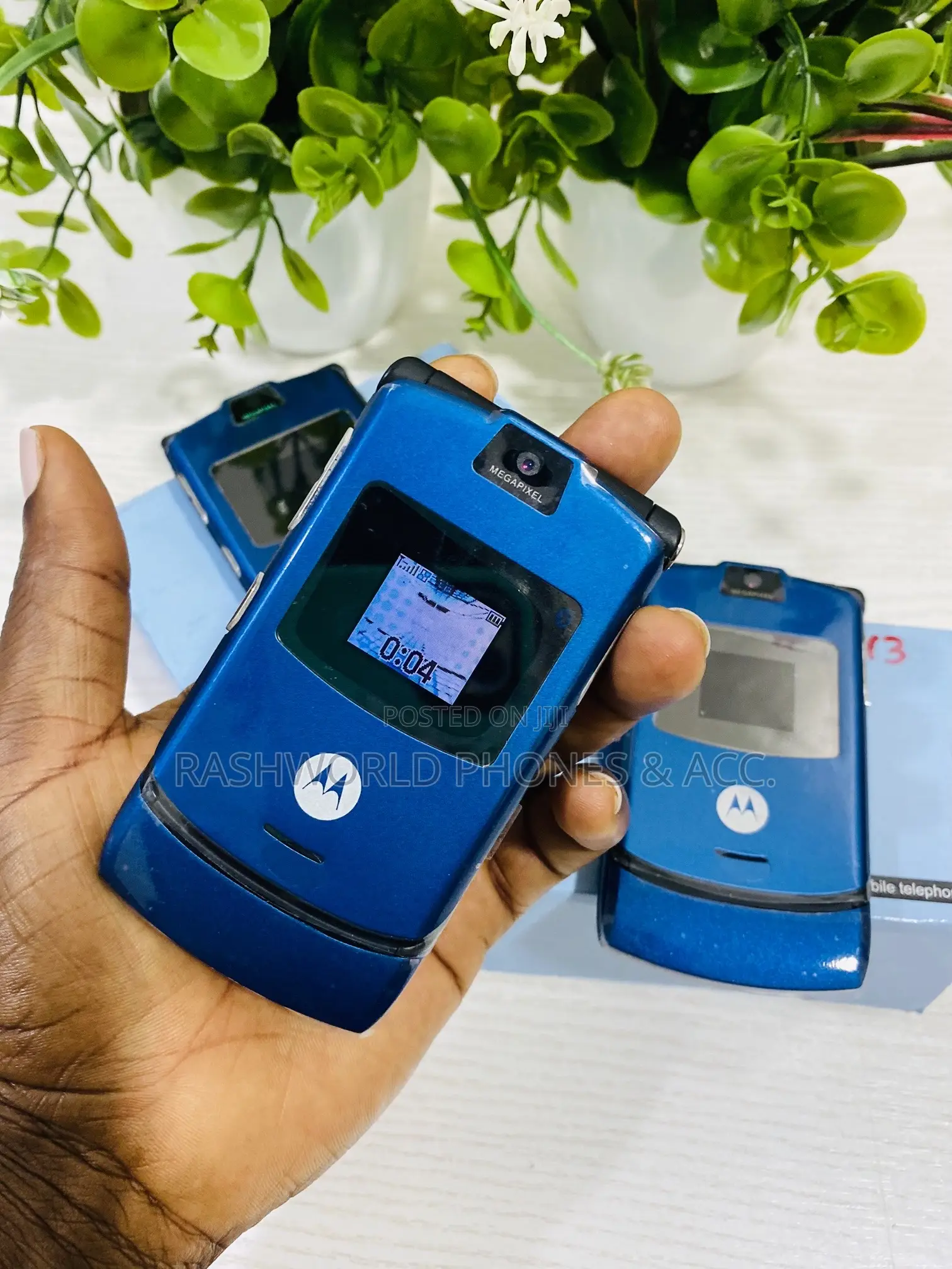 New Motorola RAZR V3 Blue