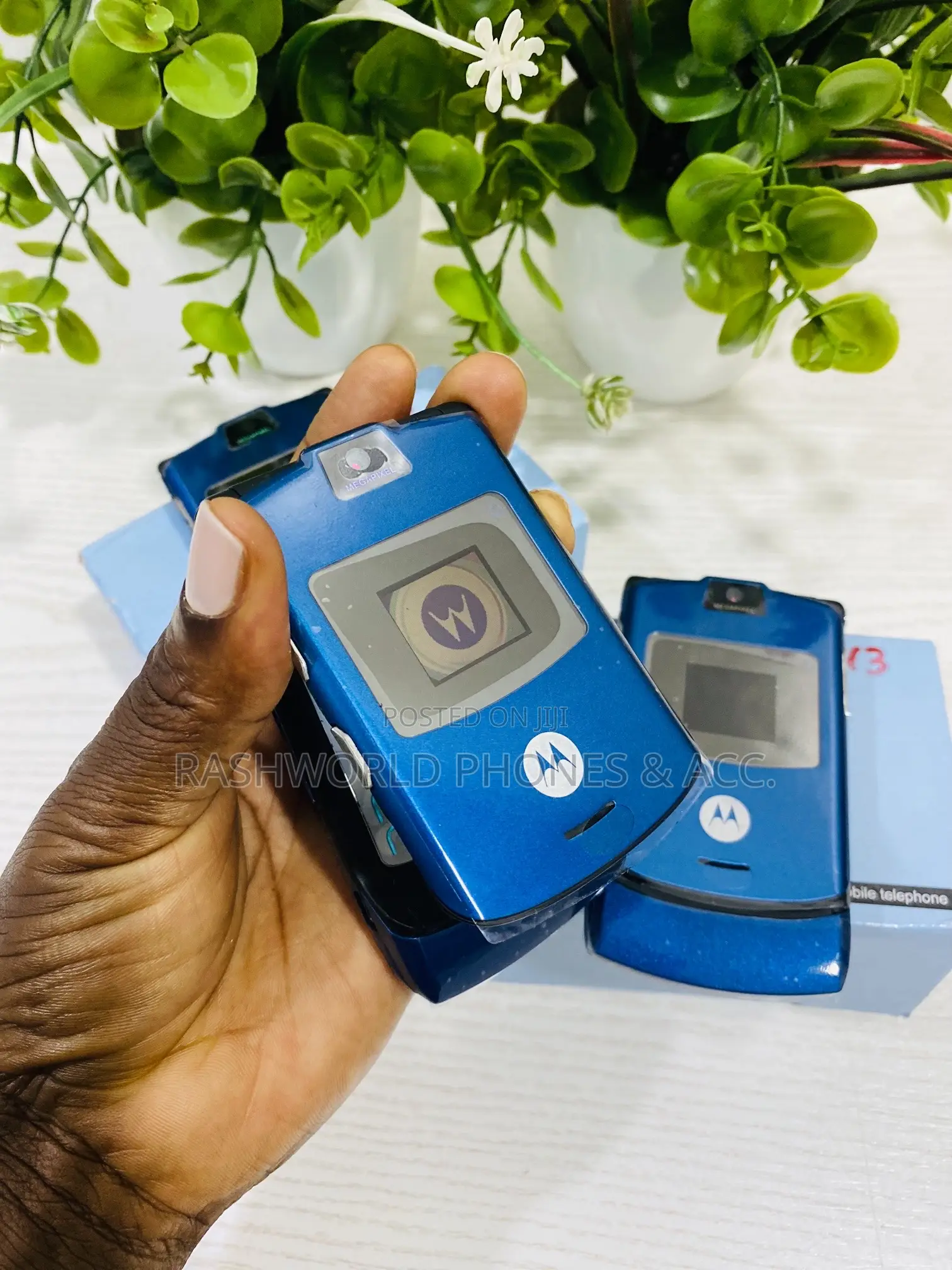 New Motorola RAZR V3 Blue