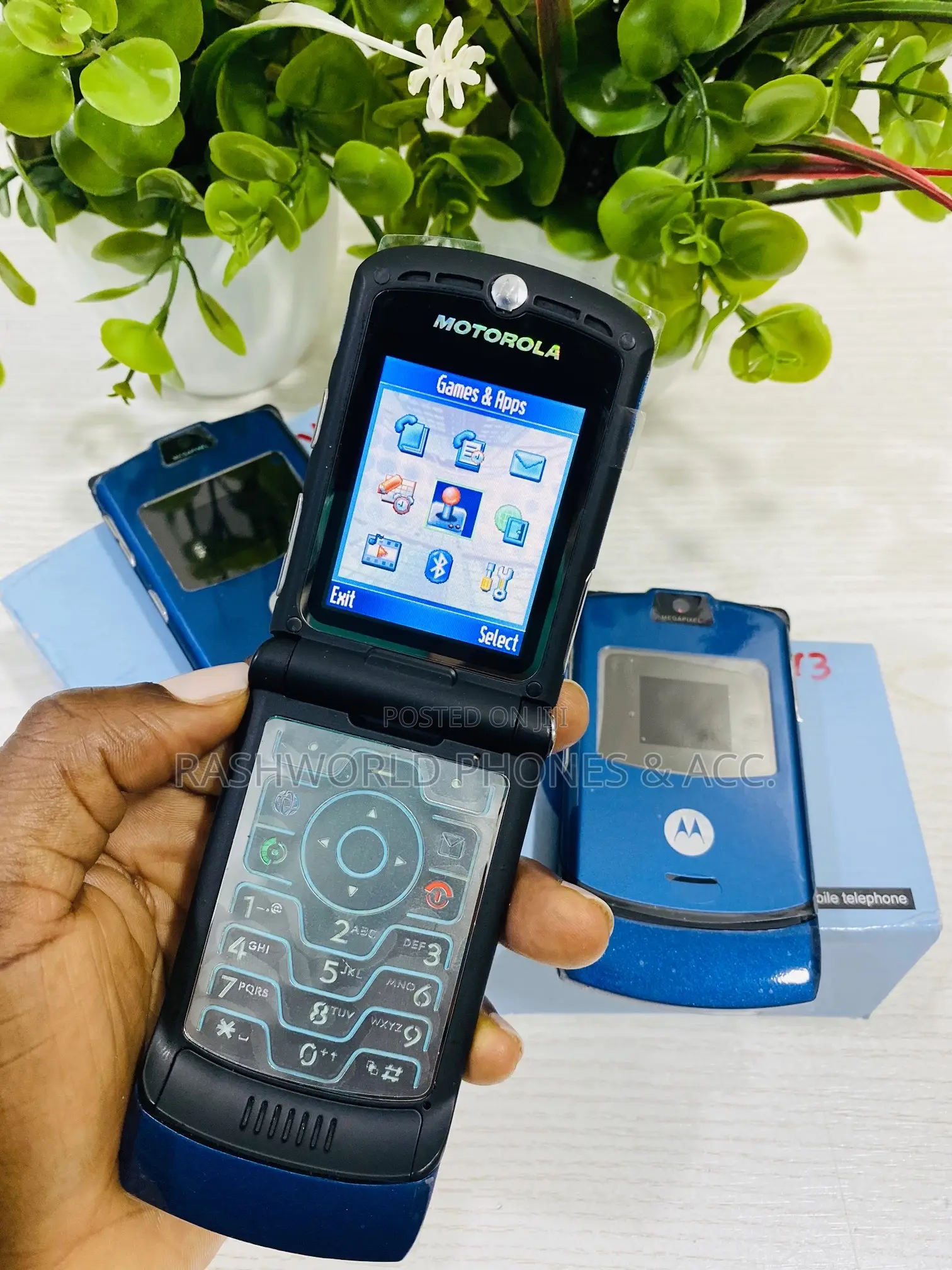 New Motorola RAZR V3 Blue