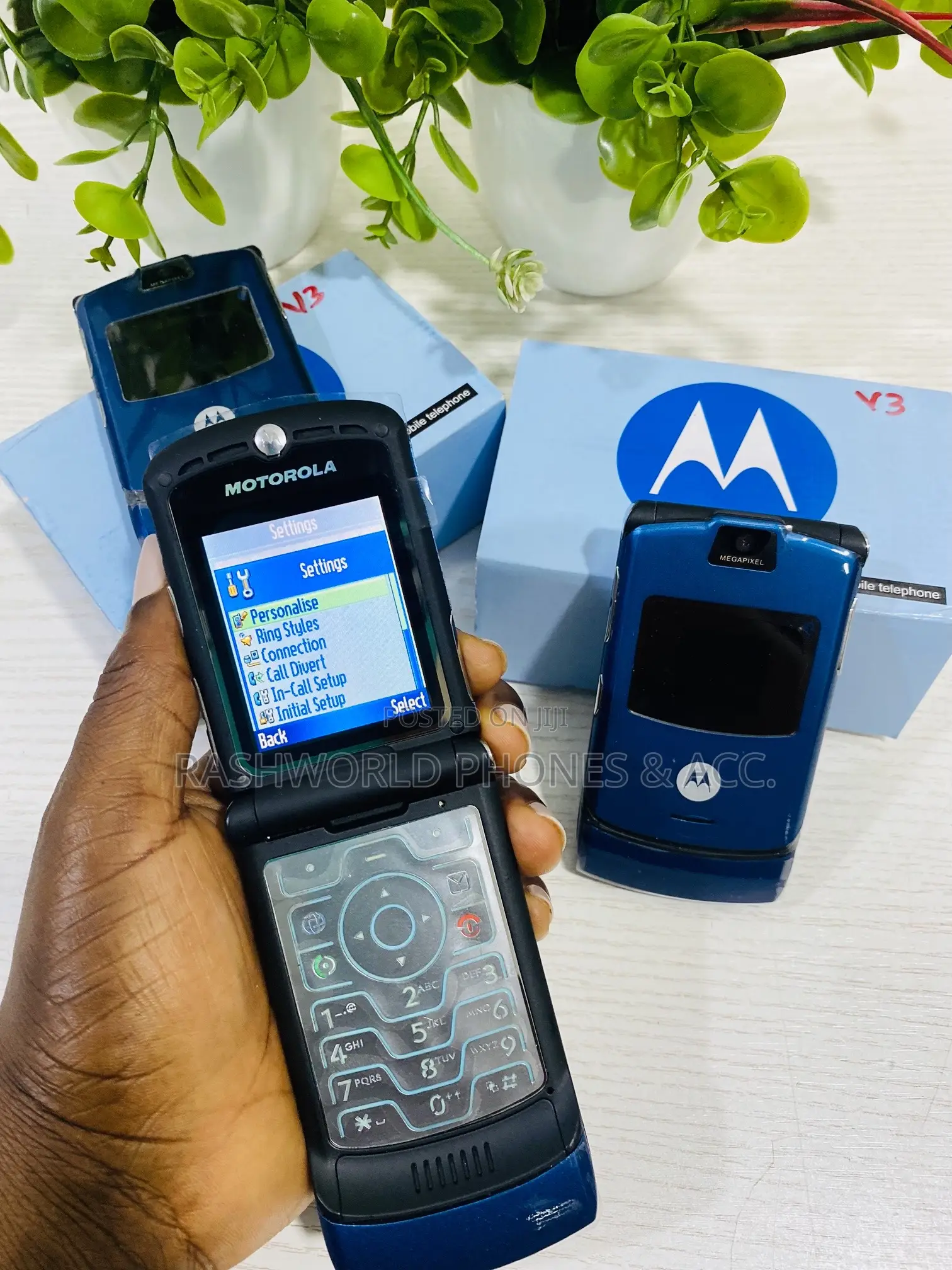 New Motorola RAZR V3 Blue