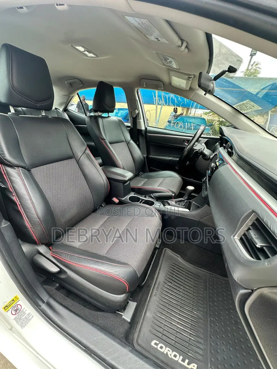 Toyota Corolla S w/Special Edition Pkg (1.8L 4cyl CVT) 2016 White