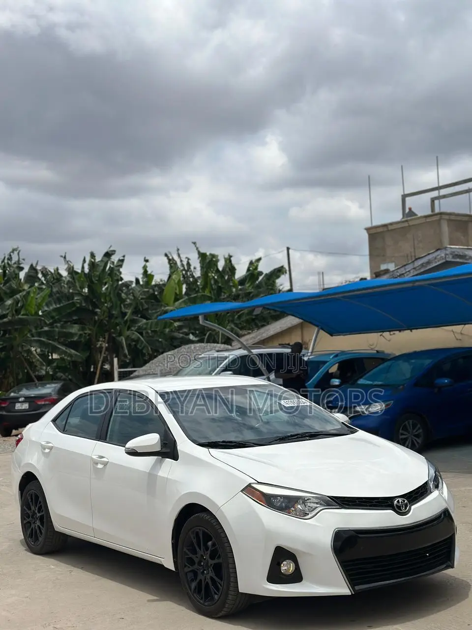 Toyota Corolla S w/Special Edition Pkg (1.8L 4cyl CVT) 2016 White