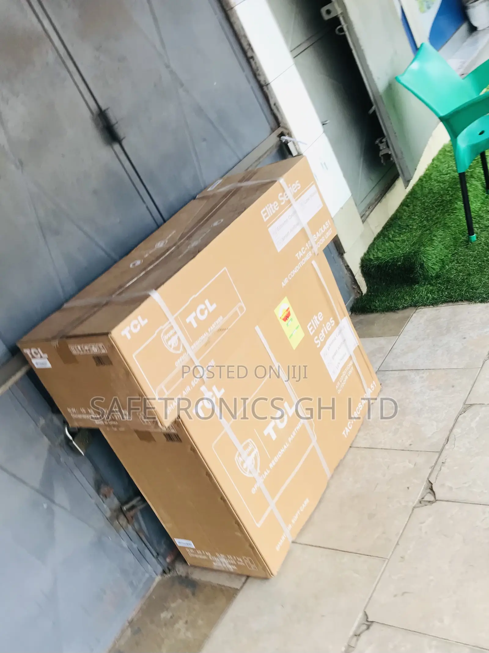 TCL Auto Swing 2.0 Horse Power Split Type AC White